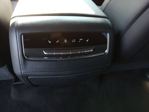Used 2021 Cadillac Escalade Premium Luxury w/ Driver Assist Tech Package AWD/4WD image 26