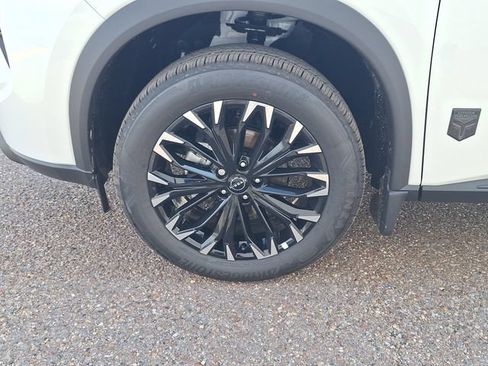 Certified 2026 Nissan Rogue Dark Armor AWD/4WD image 28