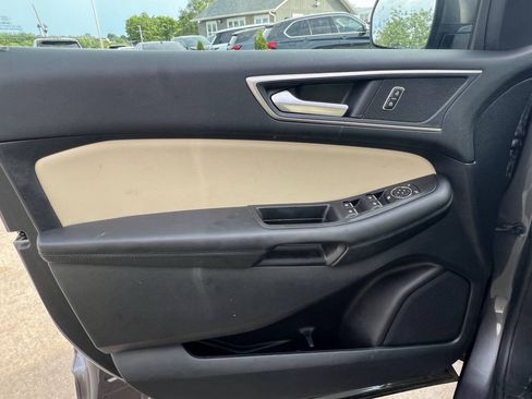 Used 2021 Ford Edge SEL w/ Cargo Accessory Package AWD/4WD image 9