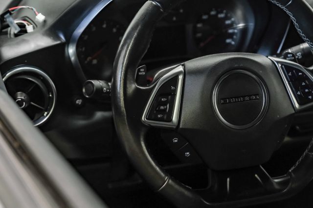 Used 2021 Chevrolet Camaro LT RWD image 18