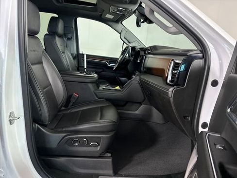 Used 2024 GMC Sierra 2500 Denali w/ Technology Package image 29