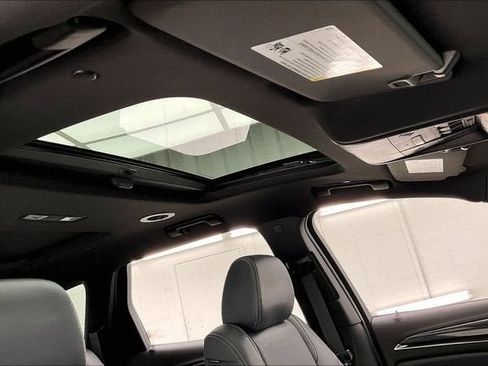 Certified 2023 Buick Enclave Essence w/ Experience Buick Package AWD/4WD image 13