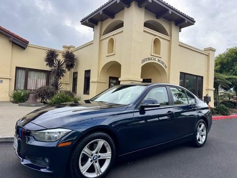Used 2012 BMW 328i Sedan RWD image 3