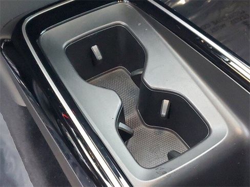 Used 2023 Volkswagen ID.4 Pro S image 27