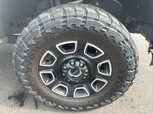 Used 2025 Ford F250 Platinum AWD/4WD image 9