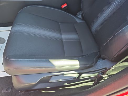 Used 2024 Honda Civic Sport image 27