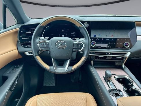 Used 2025 Lexus RX 350 Premium w/ Accessory Package (Z1) FWD image 10