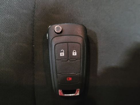 Used 2017 Chevrolet Trax LS AWD/4WD image 32