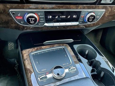 Used 2019 Audi Q7 3.0T Premium Plus w/ Premium Plus Package image 24