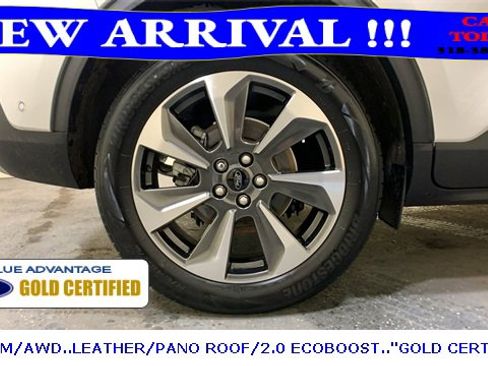 Certified 2023 Ford Escape Platinum w/ Premium Technology Package image 16