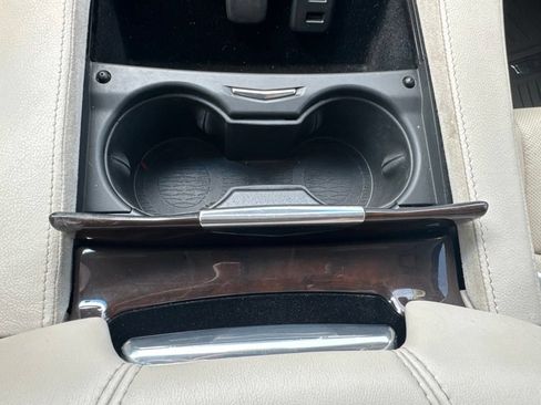Used 2017 Cadillac Escalade Premium Luxury AWD/4WD image 21
