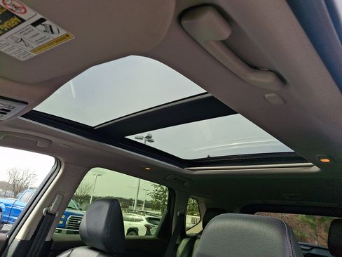 Certified 2023 Nissan Rogue SL AWD/4WD image 14
