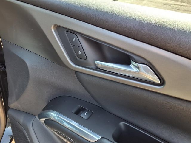 Used 2025 Chevrolet Traverse LT AWD/4WD image 91