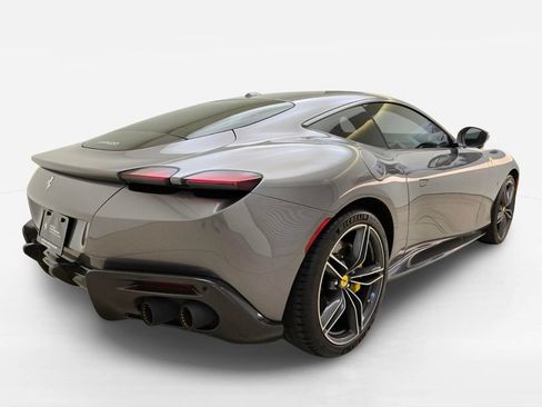 Used 2024 Ferrari Roma RWD image 9