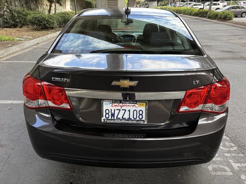 Used 2016 Chevrolet Cruze LT image 4