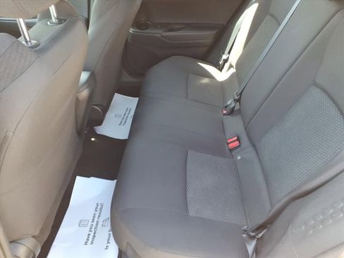 Used 2018 Toyota C-HR XLE FWD image 13