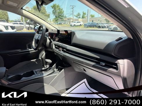 New 2026 Kia K4 FWD image 12