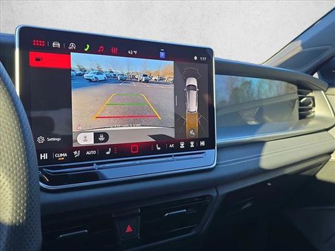 New 2026 Volkswagen Tiguan SE R-Line image 13