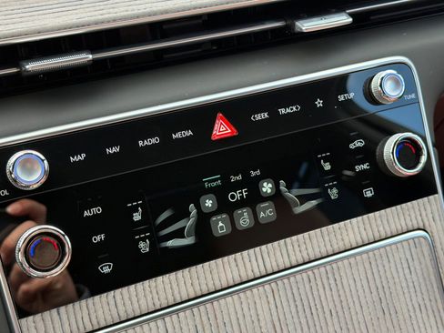 New 2026 Genesis GV80 3.5T Prestige image 21