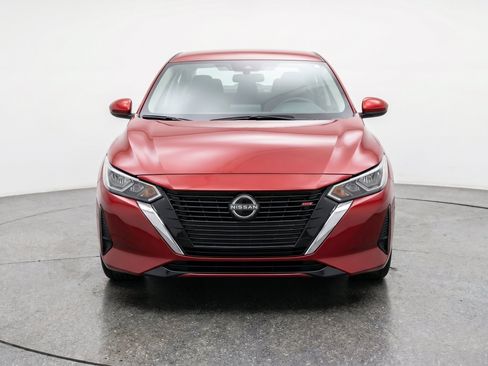 Used 2025 Nissan Sentra SV FWD image 2