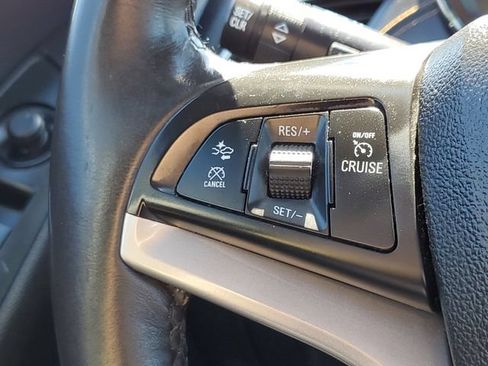 Used 2018 Chevrolet Trax Premier FWD image 18