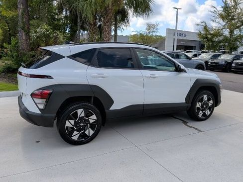 Certified 2024 Hyundai Kona SEL AWD/4WD image 5