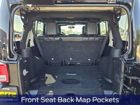 Used 2017 Jeep Wrangler Unlimited Rubicon AWD/4WD image 38
