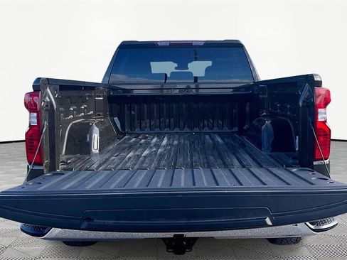 Used 2023 Chevrolet Silverado 1500 LT image 18