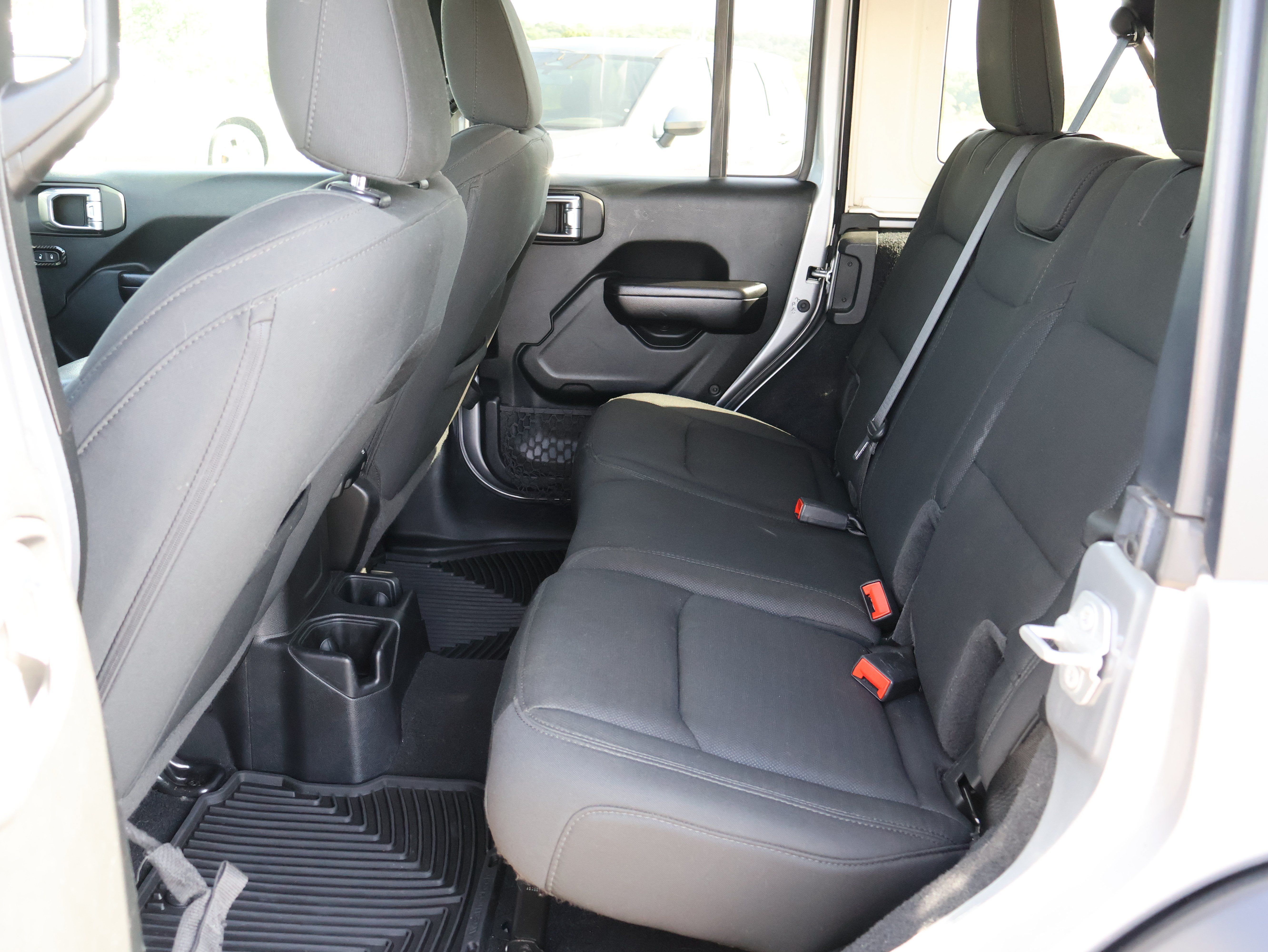 Used 2021 Jeep Wrangler Unlimited Sport AWD/4WD image 12
