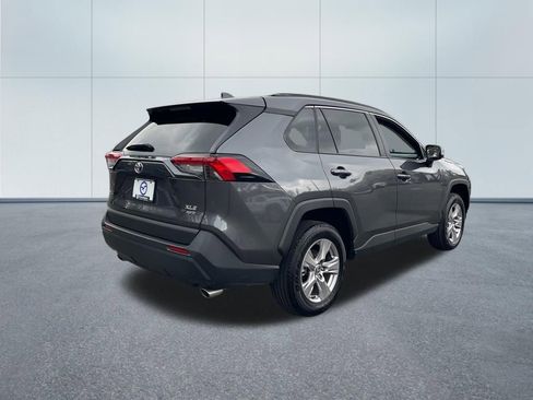 Used 2025 Toyota RAV4 XLE w/ Convenience Package image 5