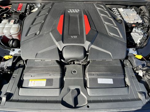 Used 2022 Audi SQ7 Prestige image 36