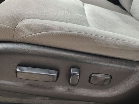 Used 2015 Honda CR-V EX image 3