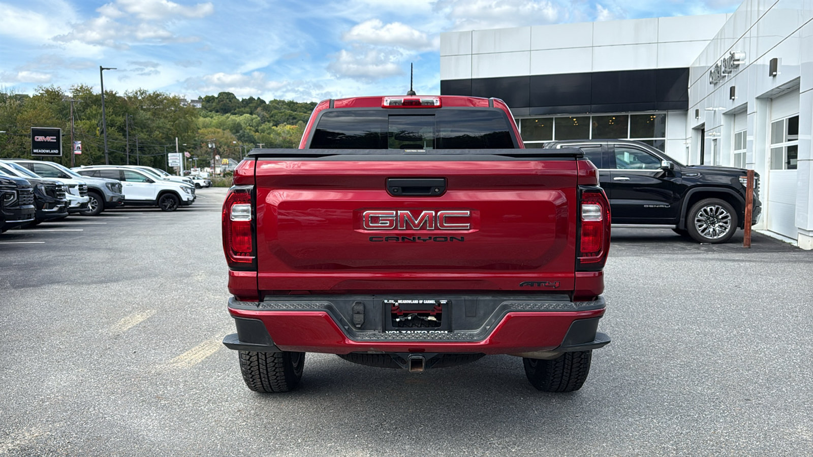 Used 2024 GMC Canyon AT4 AWD/4WD image 7