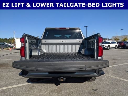 Used 2023 Chevrolet Silverado 1500 RST image 12