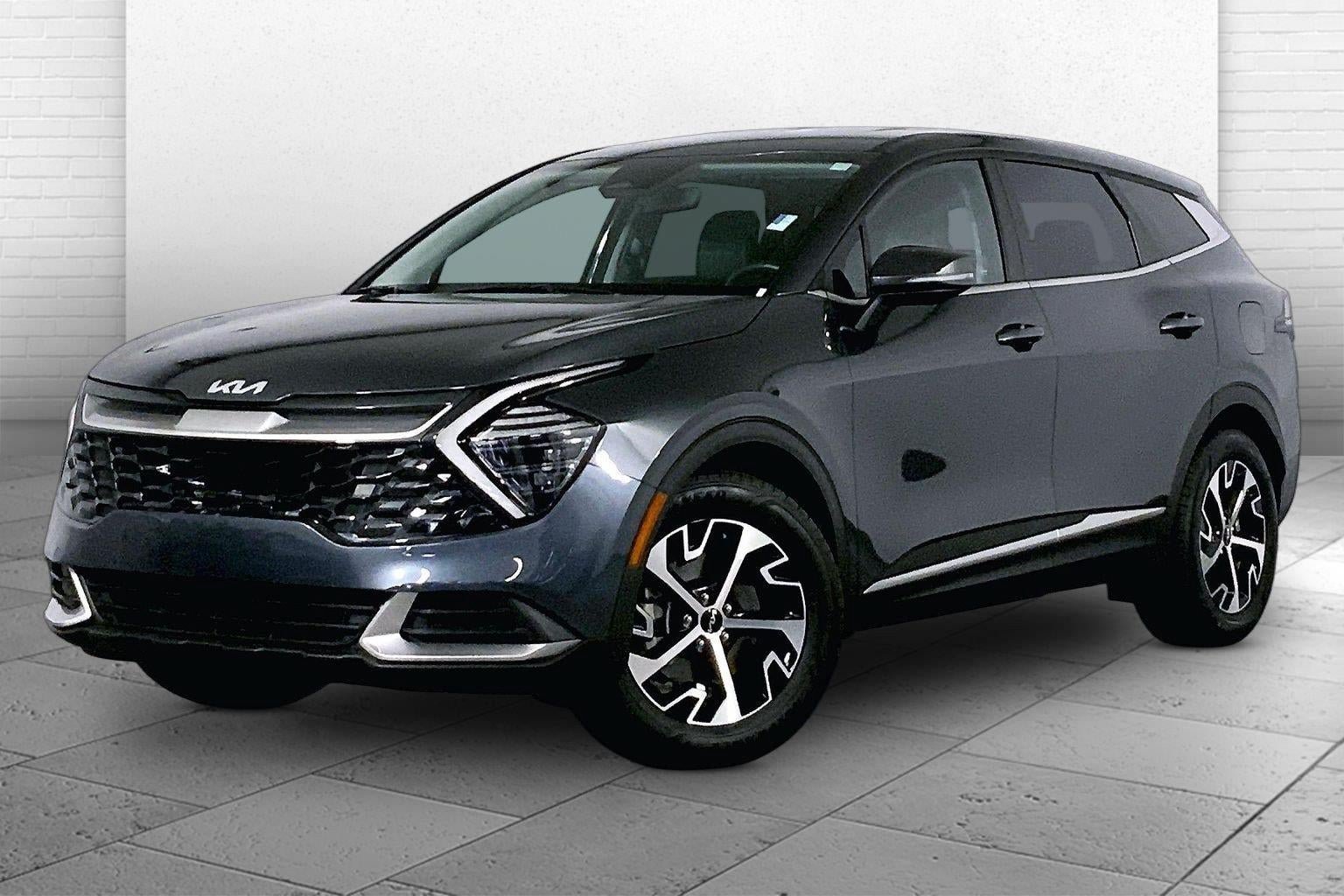 Used 2025 Kia Sportage EX FWD image 12