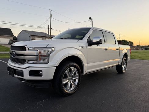 Used 2019 Ford F150 Platinum w/ Equipment Group 701A Luxury AWD/4WD image 2