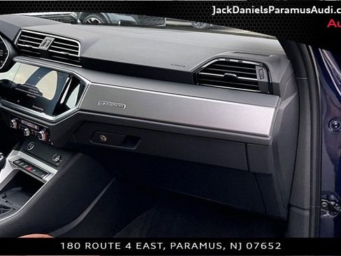 Used 2025 Audi Q3 2.0T Premium w/ Convenience Package image 14