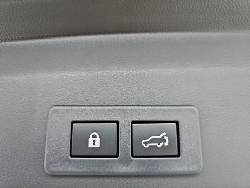 Used 2025 Subaru Ascent Touring image 14