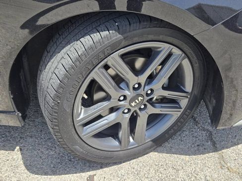 Used 2021 Kia Forte GT-Line w/ GT-Line Premium Package FWD image 6