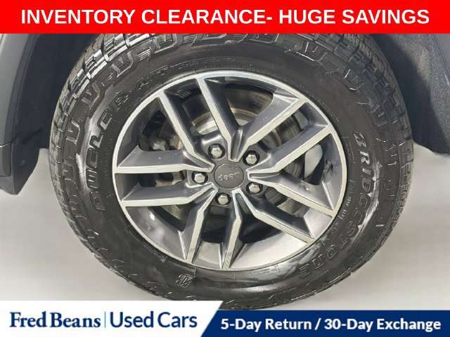 Used 2020 Jeep Grand Cherokee Laredo w/ Quick Order Package 2BN North AWD/4WD image 38