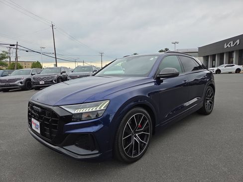Used 2023 Audi SQ8 Prestige AWD/4WD image 8