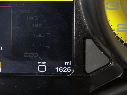 Certified 2013 Ferrari 458 Spider RWD image 50