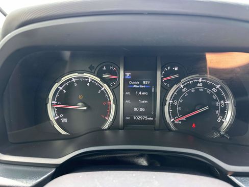 Used 2022 Toyota 4Runner TRD Off-Road Premium w/ Moonroof Package AWD/4WD image 14