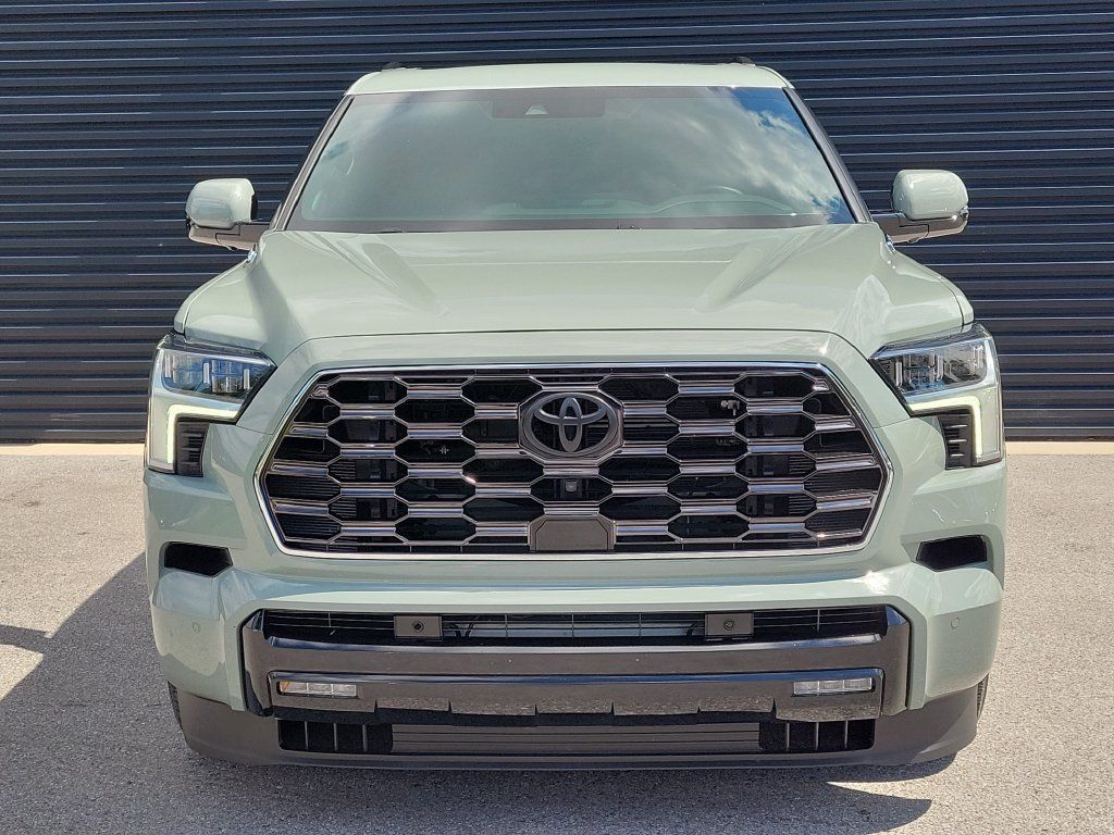 Used 2024 Toyota Sequoia Platinum AWD/4WD image 10