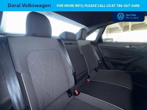Used 2025 Volkswagen Jetta Sport image 26