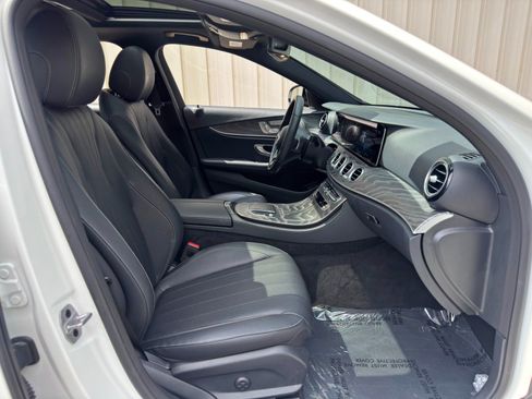 Used 2021 Mercedes-Benz E 350 Sedan w/ Premium Package image 16