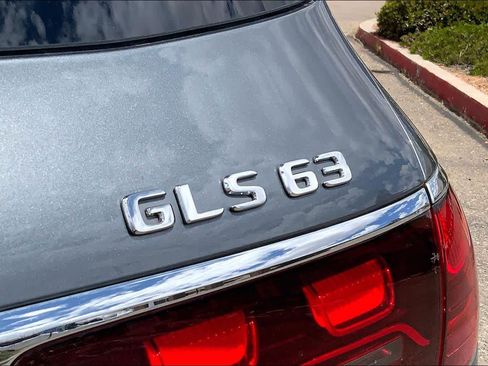Used 2024 Mercedes-Benz GLS 63 AMG 4MATIC image 9