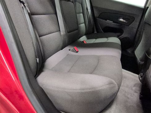Used 2014 Chevrolet Cruze LT image 21