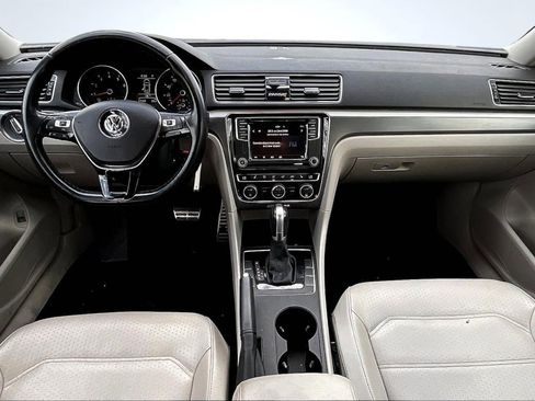 Used 2018 Volkswagen Passat 2.0T S image 16