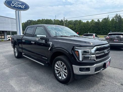 Used 2025 Ford F150 Lariat w/ Equipment Group 502A High AWD/4WD image 7